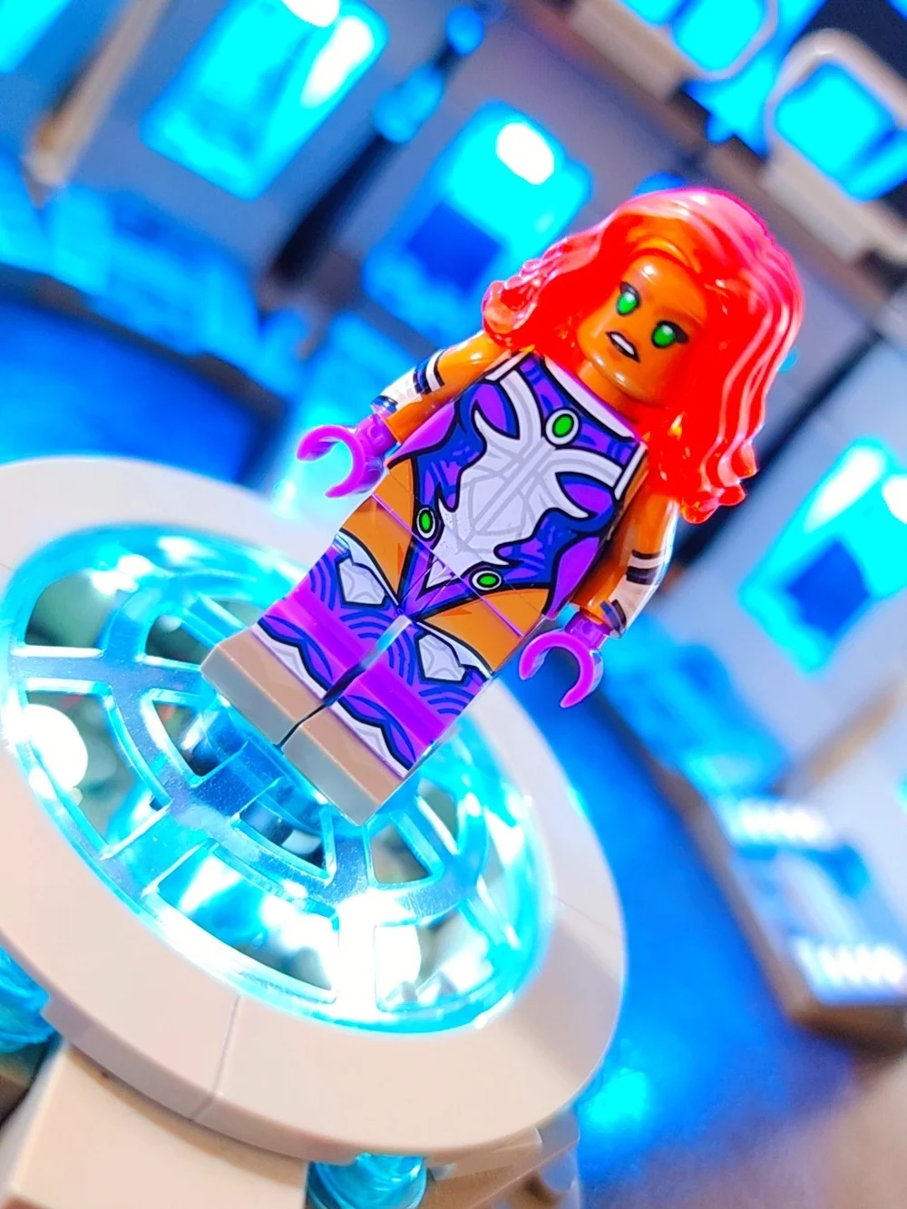 Starfire Teen Titans Minifigure Lego Compatible